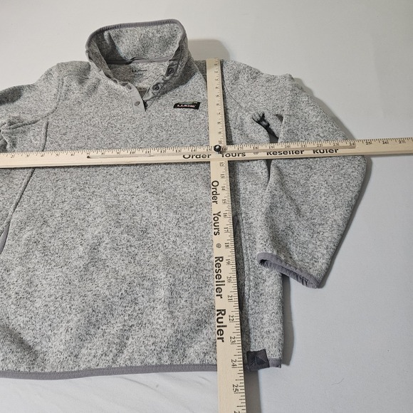 L.L. Bean Fleece Better Pullover 1/4 Button M Sweater EUC Kangaroo Pockets - Picture 3 of 7
